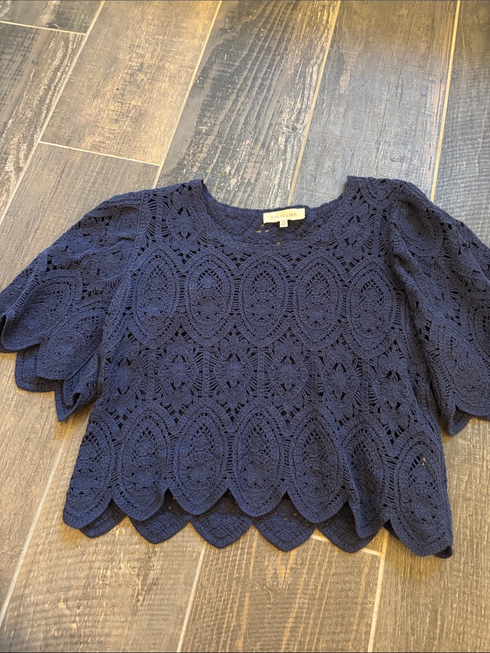 Solitaire Navy Crochet Scallop-Hem Crop Top